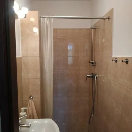 아파트 Poznan Old Town Brown Apartment *